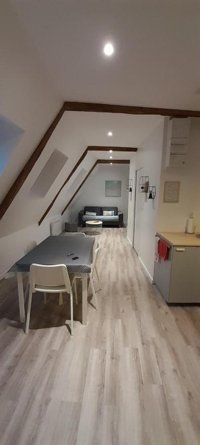 Appartement Dans Maison De 1789 Au Centre De Vitre Екстер'єр фото